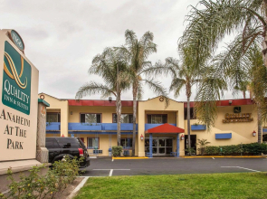 Quality Inn & Suites Anaheim At The Park