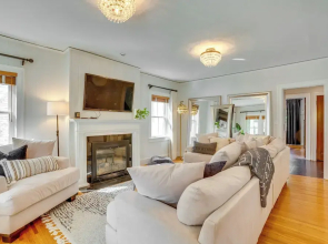 Charming Louisville Retreat w/ Patio & Fireplace!