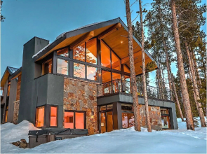 Cloud  4 Bedroom Home by RedAwning