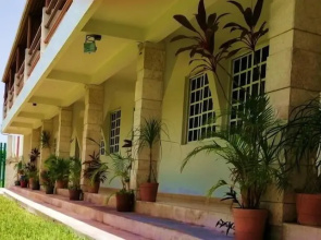 Hotel Laguna Encantada