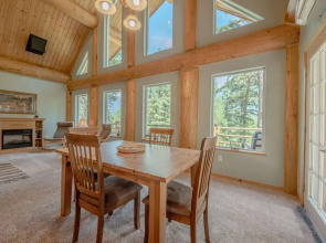 Whitetail Cabin For 9 Ppl!