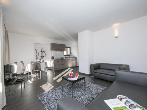 Green Apartment