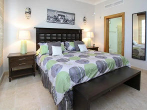 Fully Equipped Apartment Overlooking Golf Course at Luxury Beach Resort