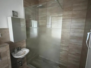 New Renovated and near Centrum