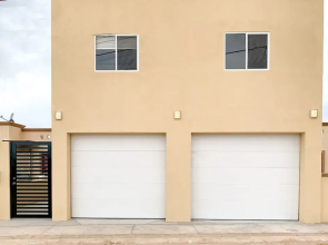 Apartment With Excellent In-town Location 1