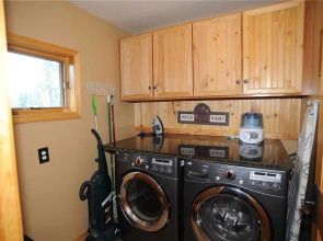 531 Settlers Apartment 3