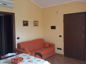 House With one Bedroom in Imperia, With Wonderful City View, Pool Acce