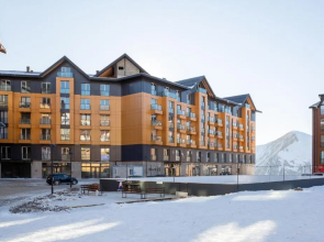 Crystal DeLuxe, Four Seasons F2, New Gudauri