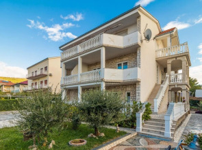 Stunning Apartment in Selce With Wifi and 2 Bedrooms