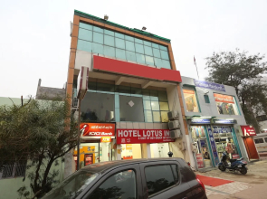 OYO 26771 Hotel Lotus Inn