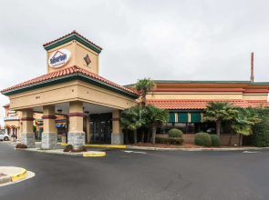 Suburban Studios Florence I-95