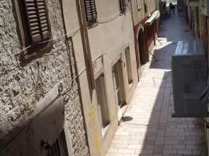 Alpha Loft 1br Apartment in Center (Adults Only)