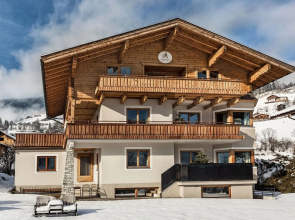 Alpine View - Garden View Apartment