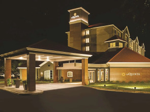 La Quinta Inn & Suites Atlanta Alpharetta