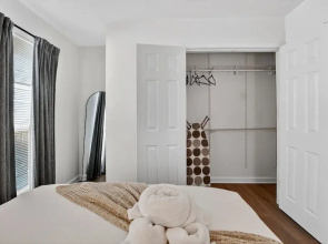 Modern 3br Townhouse Near Brushy Creek 3 Bedroom Duplex
