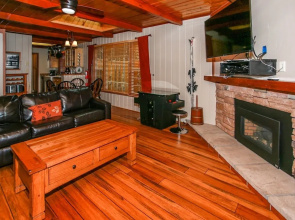 Bear Mountain Escape 2 Bedroom Apts by RedAwning