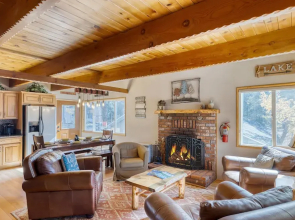 Lakeside in Bearadise by Avantstay Gorgeous Mountain Cabin in Boulder Bay