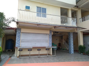Hana-Natsu Resorts Pool