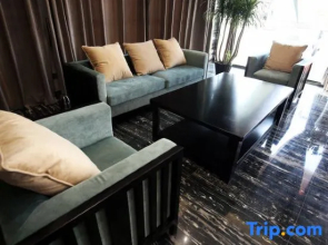 Venus Hotel (Rooftop Passenger Transport Center)