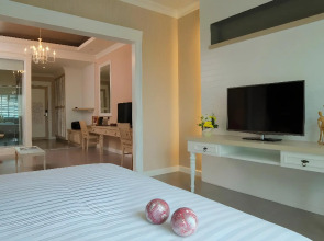 The Raya Surawong Bangkok