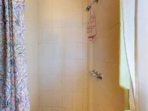 Suite B103 Mara Laguna