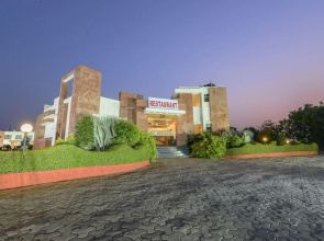 Shivam Resort and Hotel