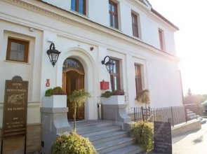 Hotel na Skarpie