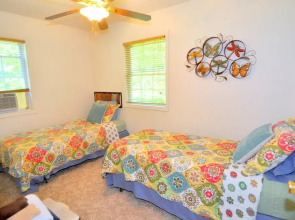Trails End River Retreat - Riverside