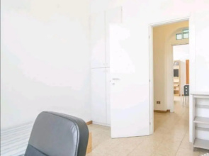 2 bedrooms apartment near metro M1 Marelli 17min from Duomo