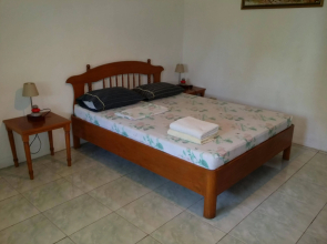 Lapu Lapu Cottages and Restaurant