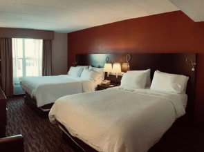 Pearl Street Hotel & Suites