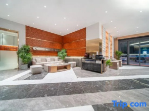 Xinyi Hotel