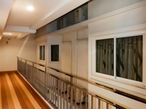 Collection O JA Siam City