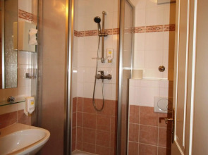 SUITE HOTEL 900m ZUR OPER