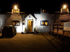 The Dolfor Inn