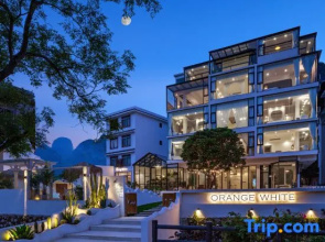 Orange white Vacation Homestay