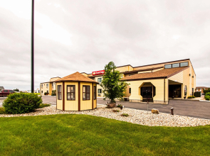 Econo Lodge Watertown
