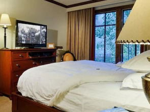 Ritz-Carlton Club, Aspen Highlands by Frias