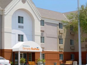 Sonesta Simply Suites Phoenix Glendale