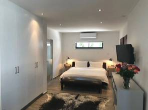 51 on Camps Bay Guest House