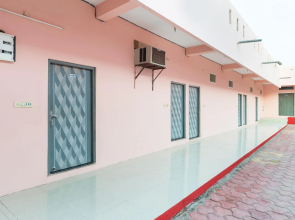 OYO 43278 Hotel Ujjwal Palace