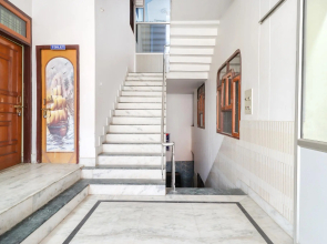 SPOT ON 70311 Rangoli Palace