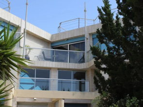 Nomi Suites
