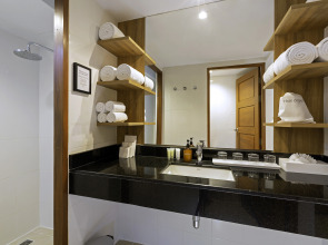 Sunwing Kamala Beach