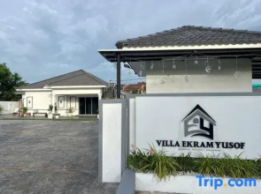 6 BR Villa w Private Swimming Pool Near Klang City