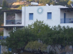 Niki Apartments