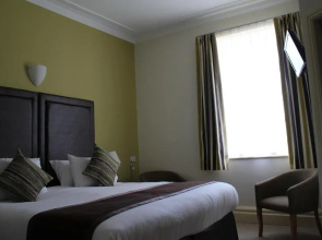 Heath Cottage Hotel