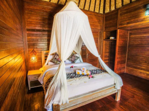 Maha Guru Huts