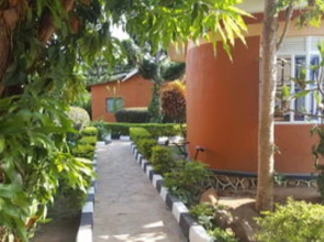Phenicia Motel