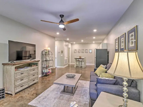 Dtwn Bull Shoals Condo: 1 Mi to Lake Access!